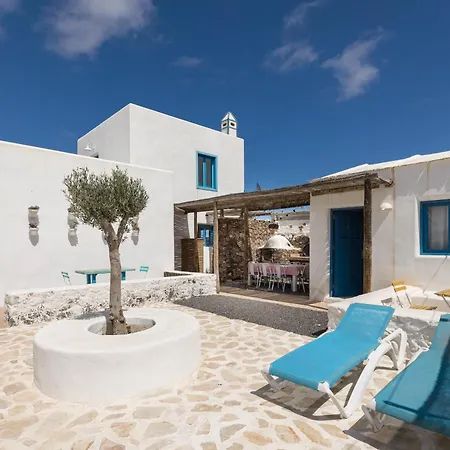 Villa Alfonso New, With Local Traditional Style-2